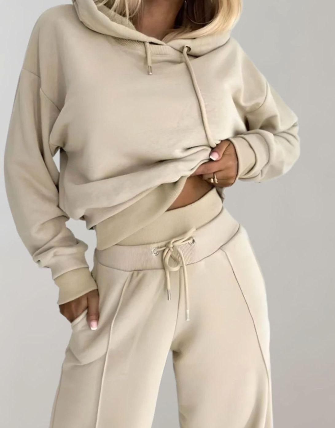 Emilia | Damen Freizeit Hoodie Jogginganzug Set Crop Kapuzenpullover Weite Hose