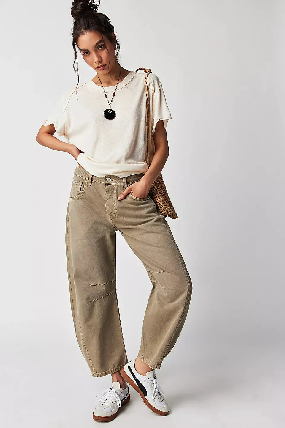 Damen Jeans mit weitem Bein und klassischer Taschenanordnung