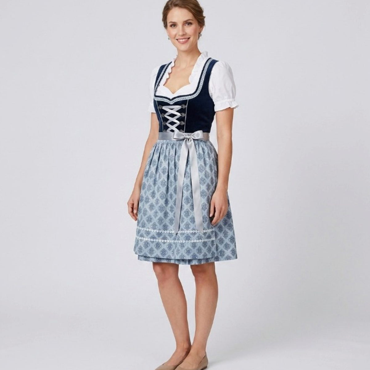 Clara | Damen Oktoberfest Dirndl Kleid Rüschenbluse Schürze Trachtenkleid