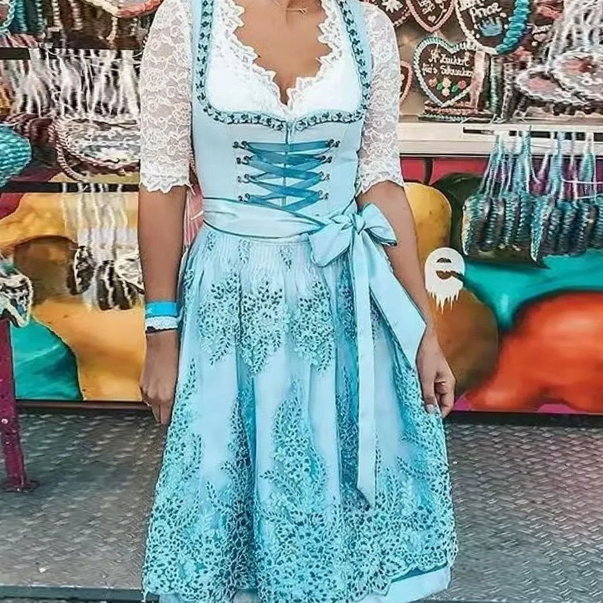 Annika | Damen Oktoberfest Dirndl Spitzen-Midi-Kleid mit Schnürung