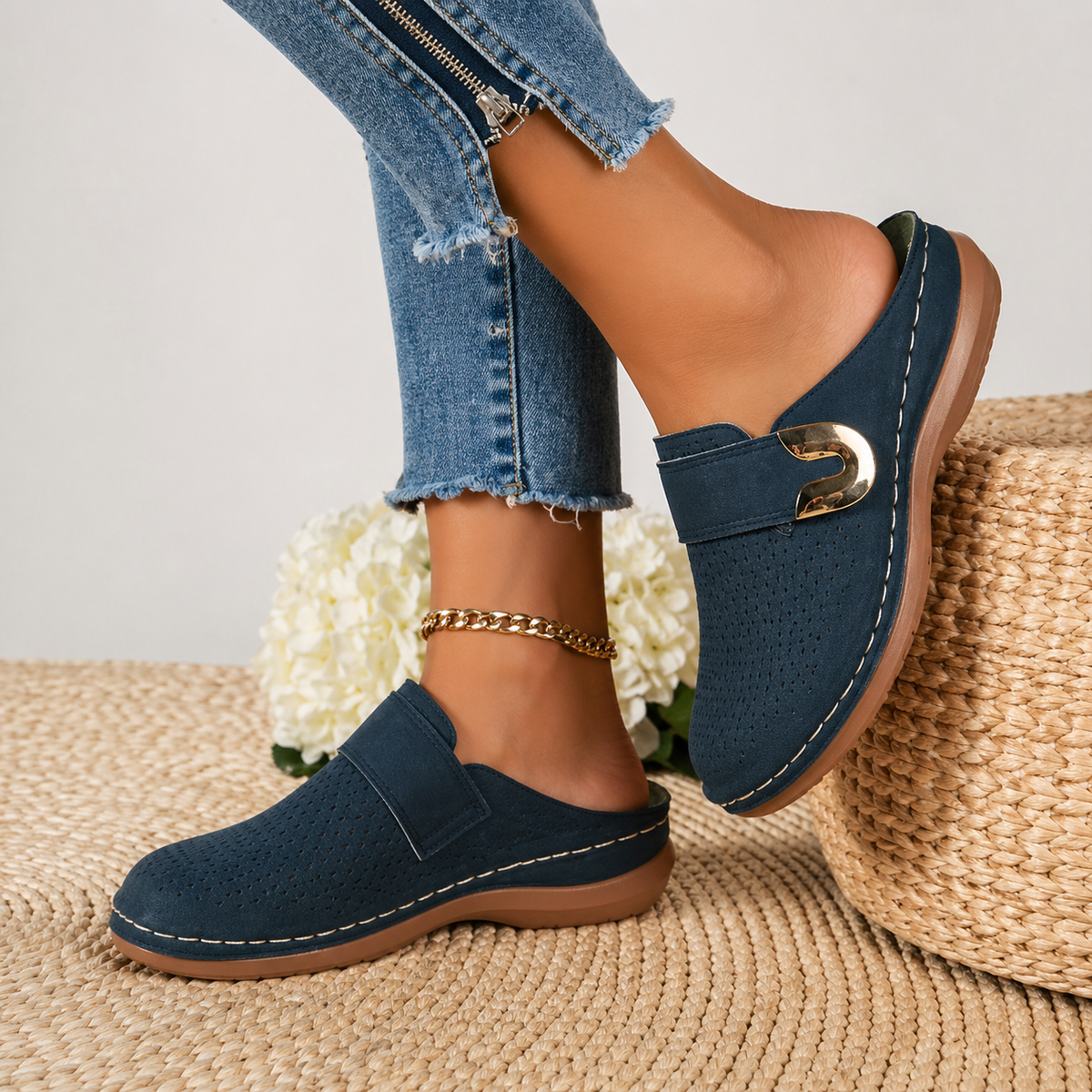 Damen Slip-On Loafer mit Schnallenriemen und Perforiertem Obermaterial