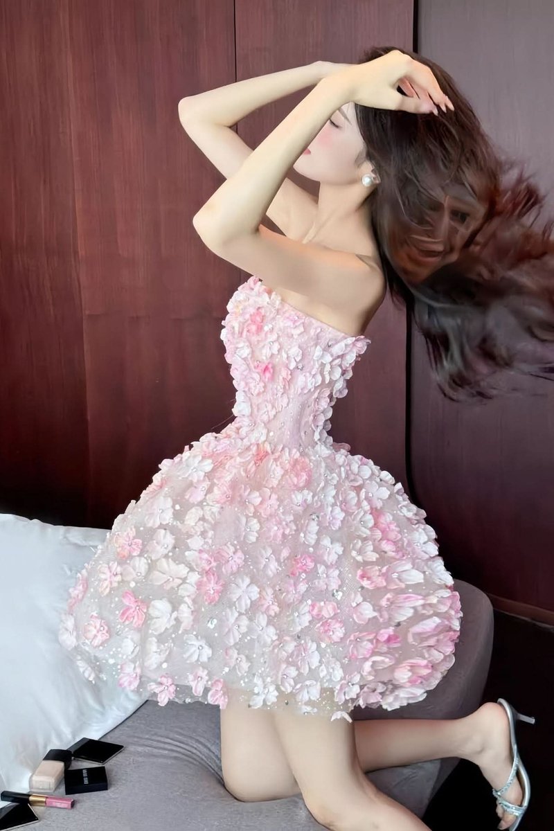 Charlotte | Damen Trägerloser 3D-Blumen Cocktailkleid Glitzer Minikleid
