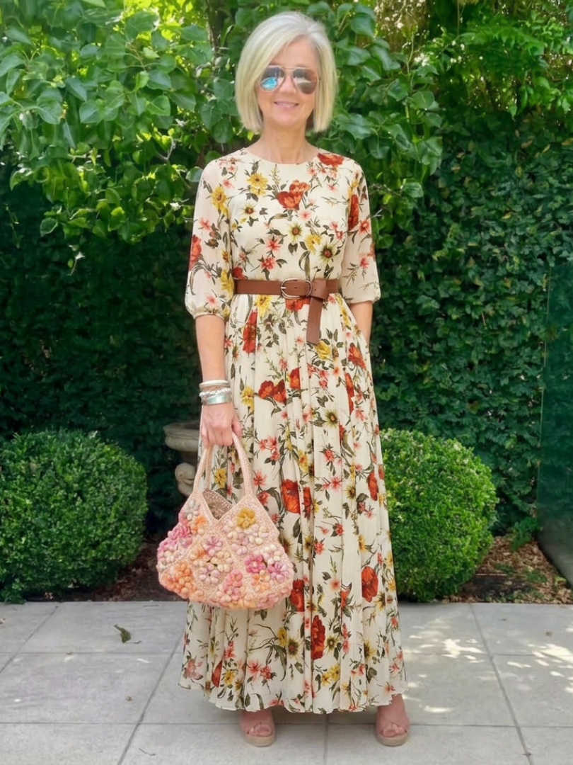 Odelia | Maxikleid mit Rundhalsausschnitt und drei Viertel Ärmeln, mit Gürtel