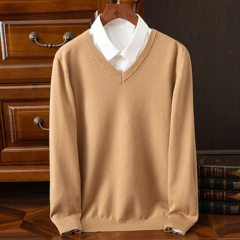 Anton | Klassischer V-Neck Kaschmir Pullover