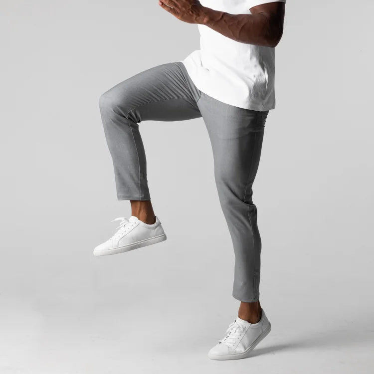 Elina | Klassische Stretch Chino für Herren modern