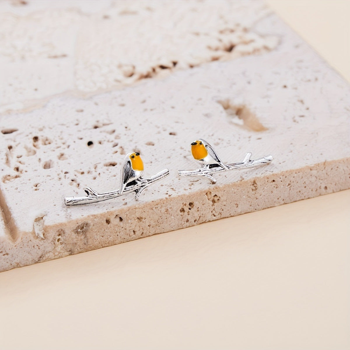 Verspielte Vogel-inspirierte Ohrringe