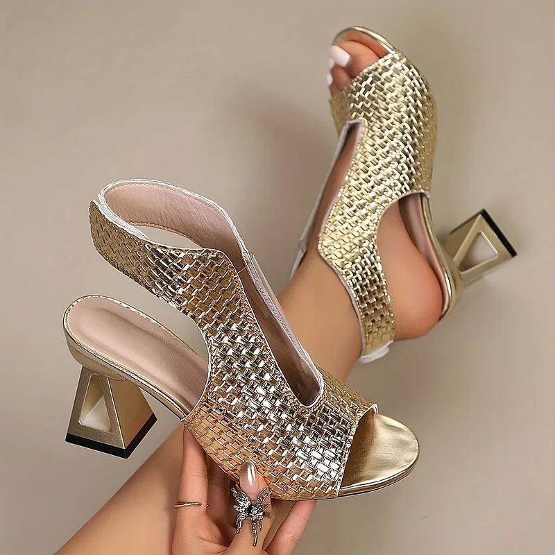 Dunnia – Eleganter Slingback Pumps Mit Gewebtem Obermaterial