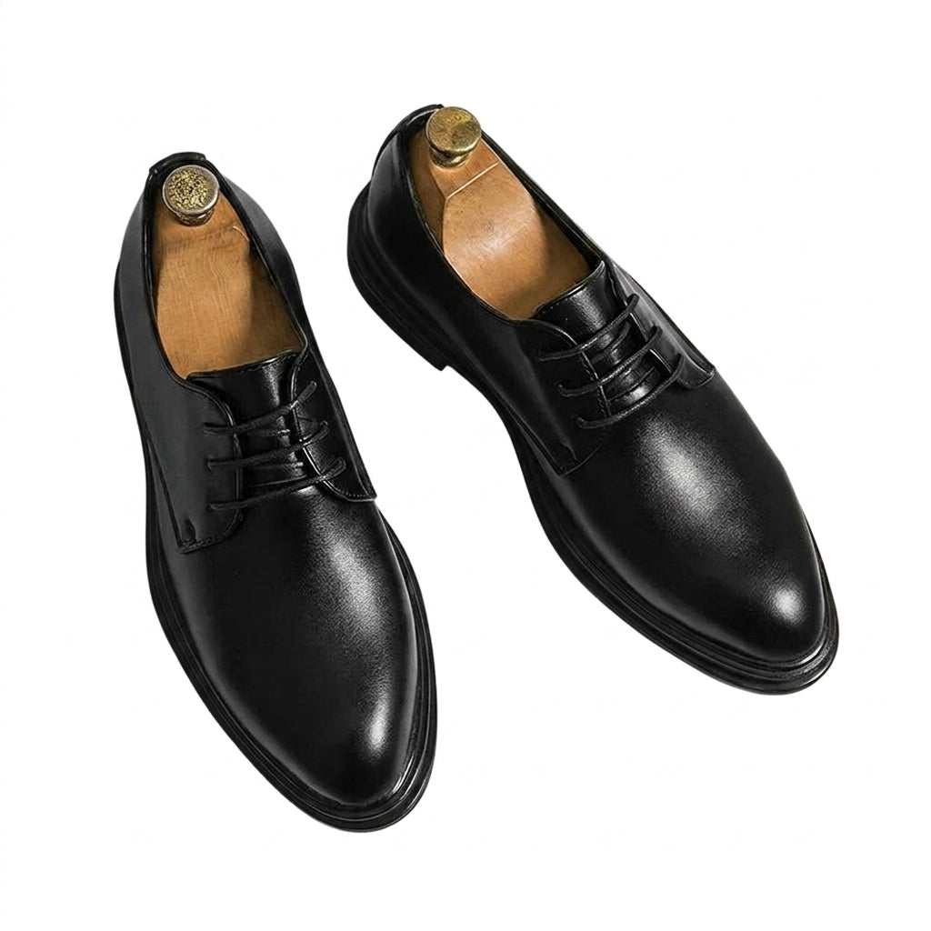 Herren-Derby-Schuhe mit glänzender Oberfläche und dicker Sohle