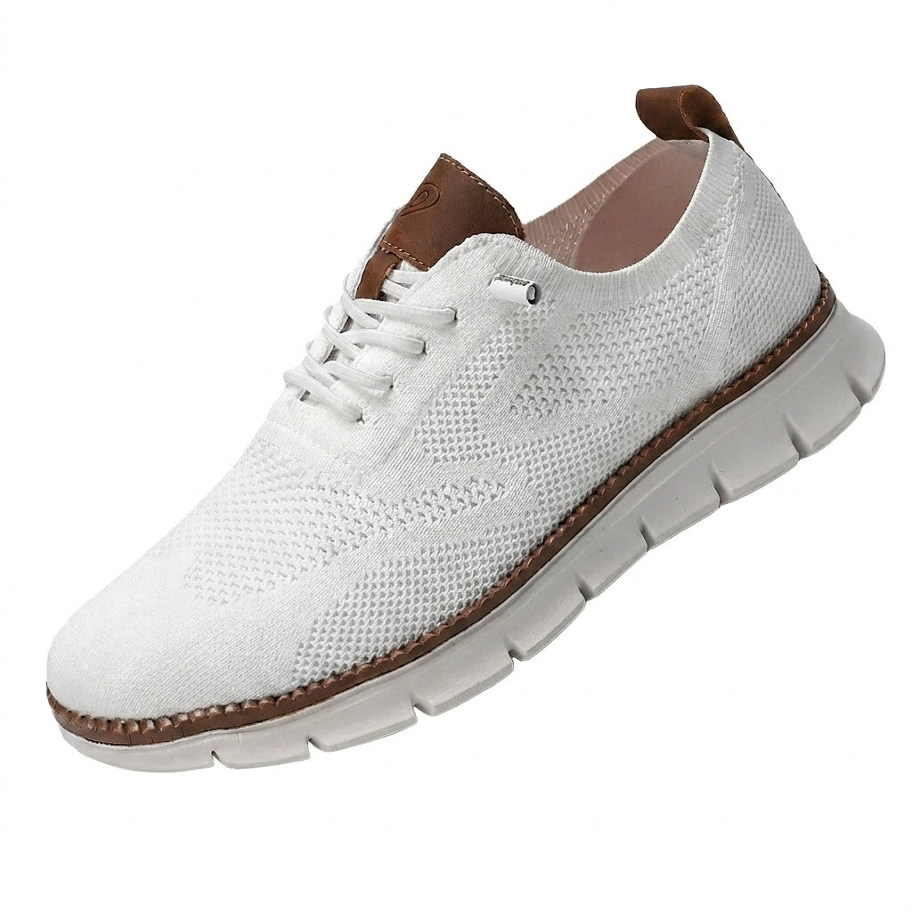 Herren-Freizeitschuhe aus Strick mit profilierter Sohle und Schnürung