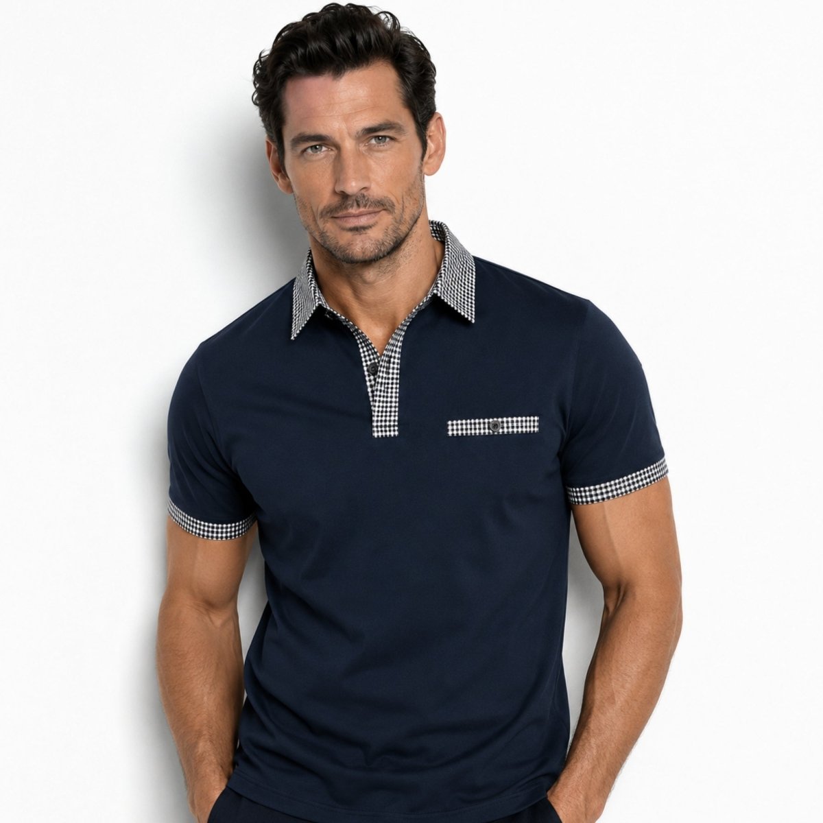 Herren-Kurzarm-Poloshirt mit gemustertem Besatz