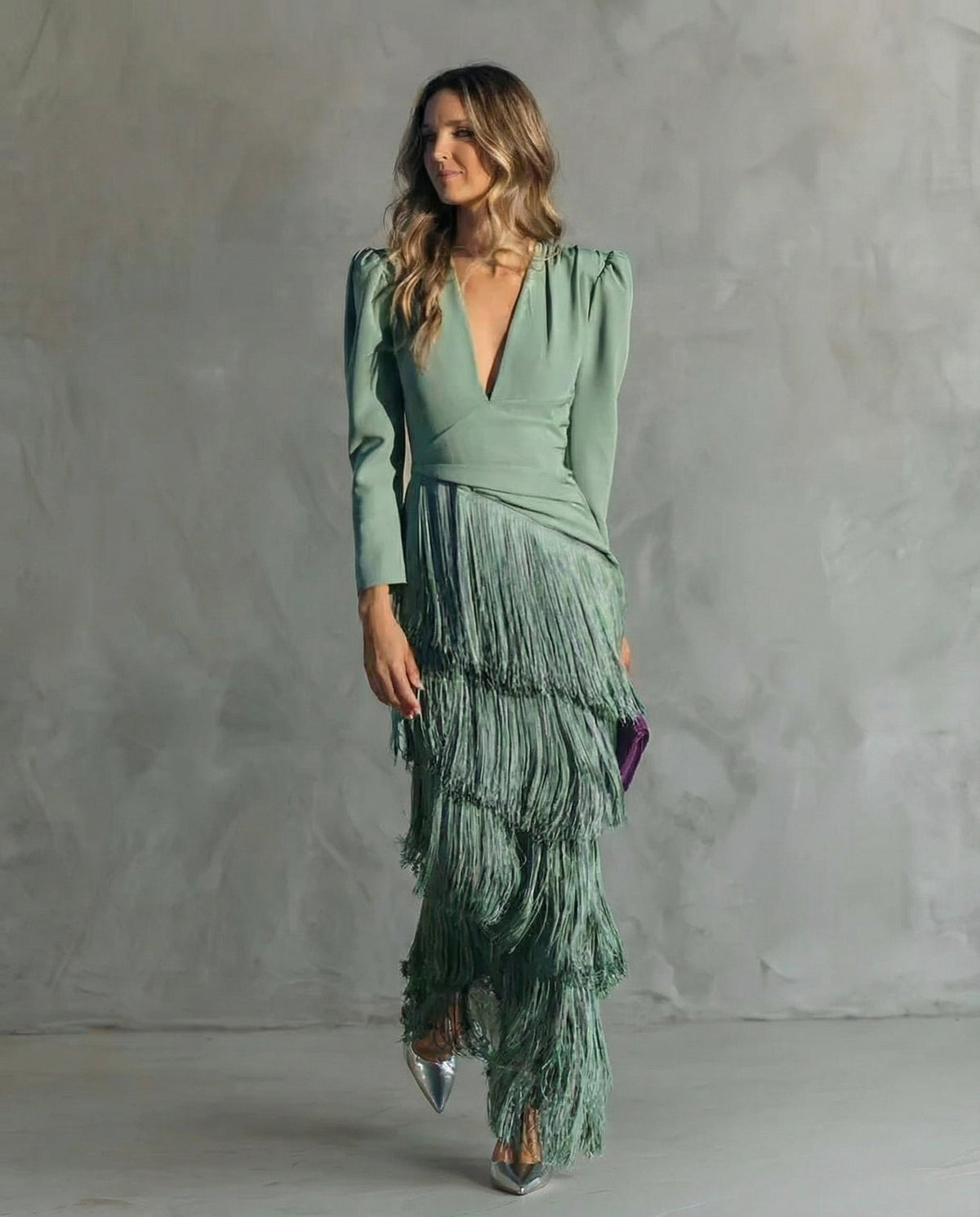 Serenva - Elegantes Midikleid mit Fransenärmeln