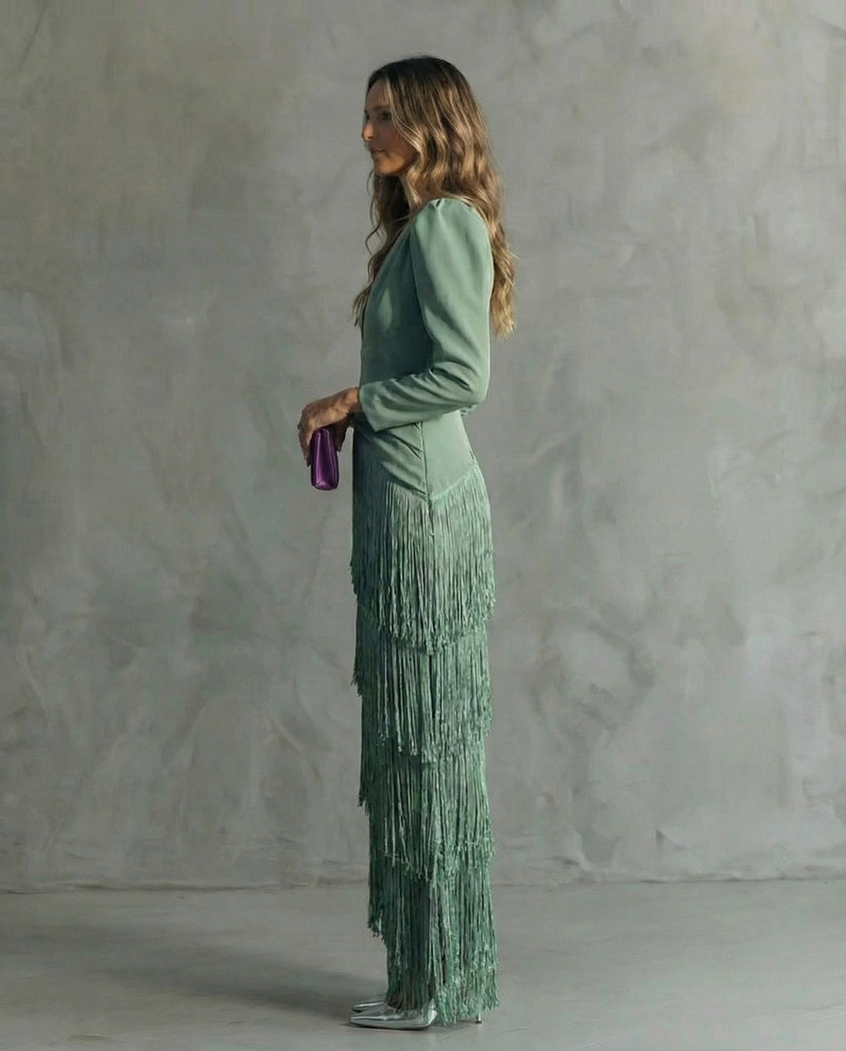 Serenva - Elegantes Midikleid mit Fransenärmeln
