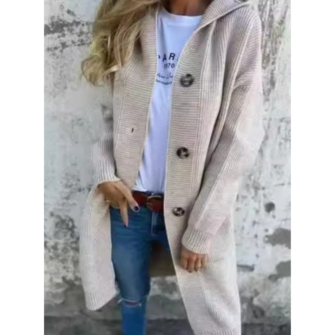 Josefine | Damen Strickjacke mit Kapuze, Knöpfen und langer Form