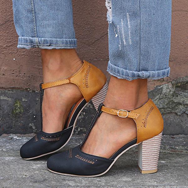 Minha – Schuhe Mit Klobigem Absatz Und T-Riemchen