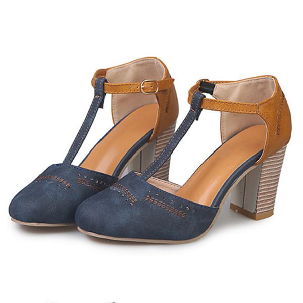 Minha – Schuhe Mit Klobigem Absatz Und T-Riemchen
