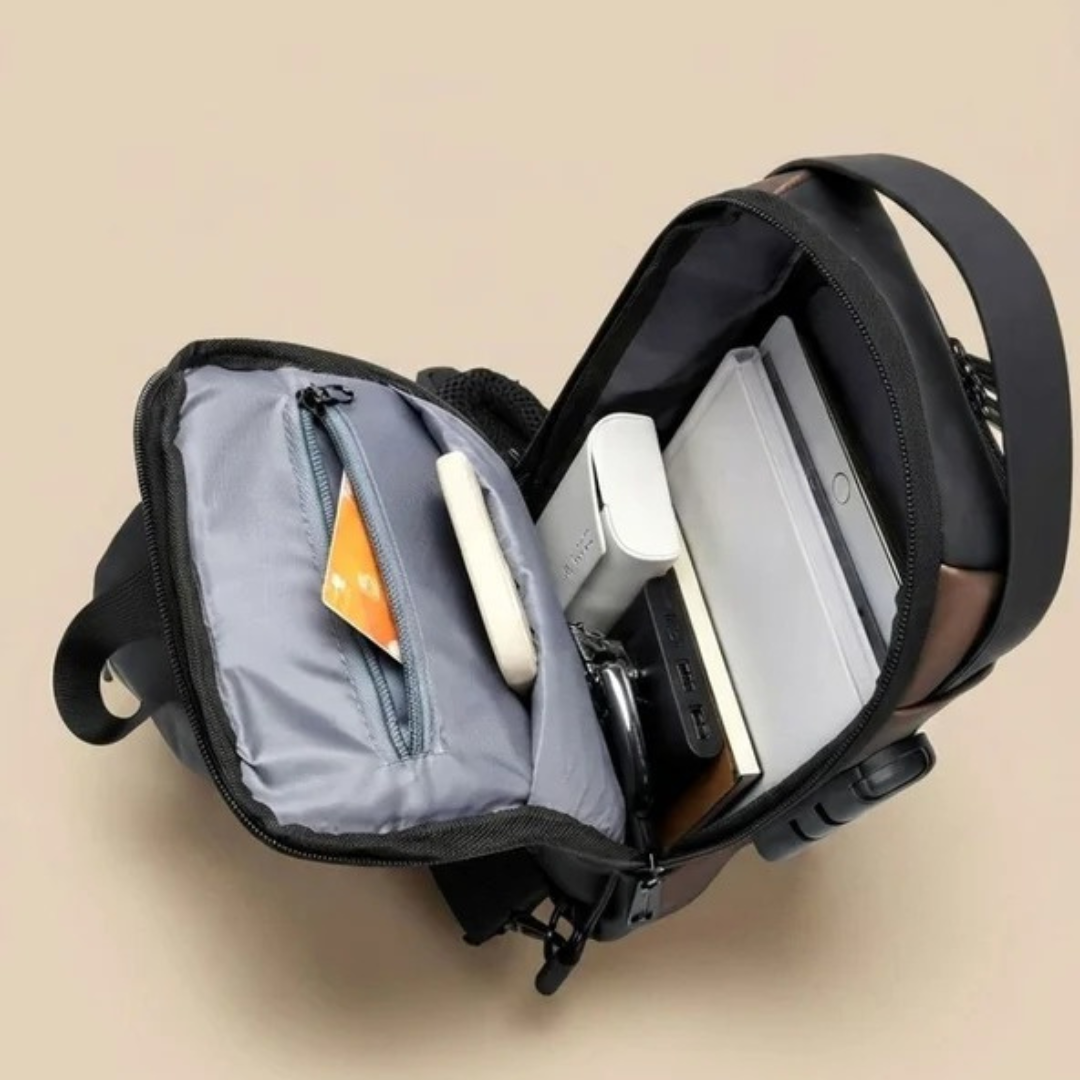 Kilian | Herren Schultertasche mit USB Anschluss und Zahlenschloss