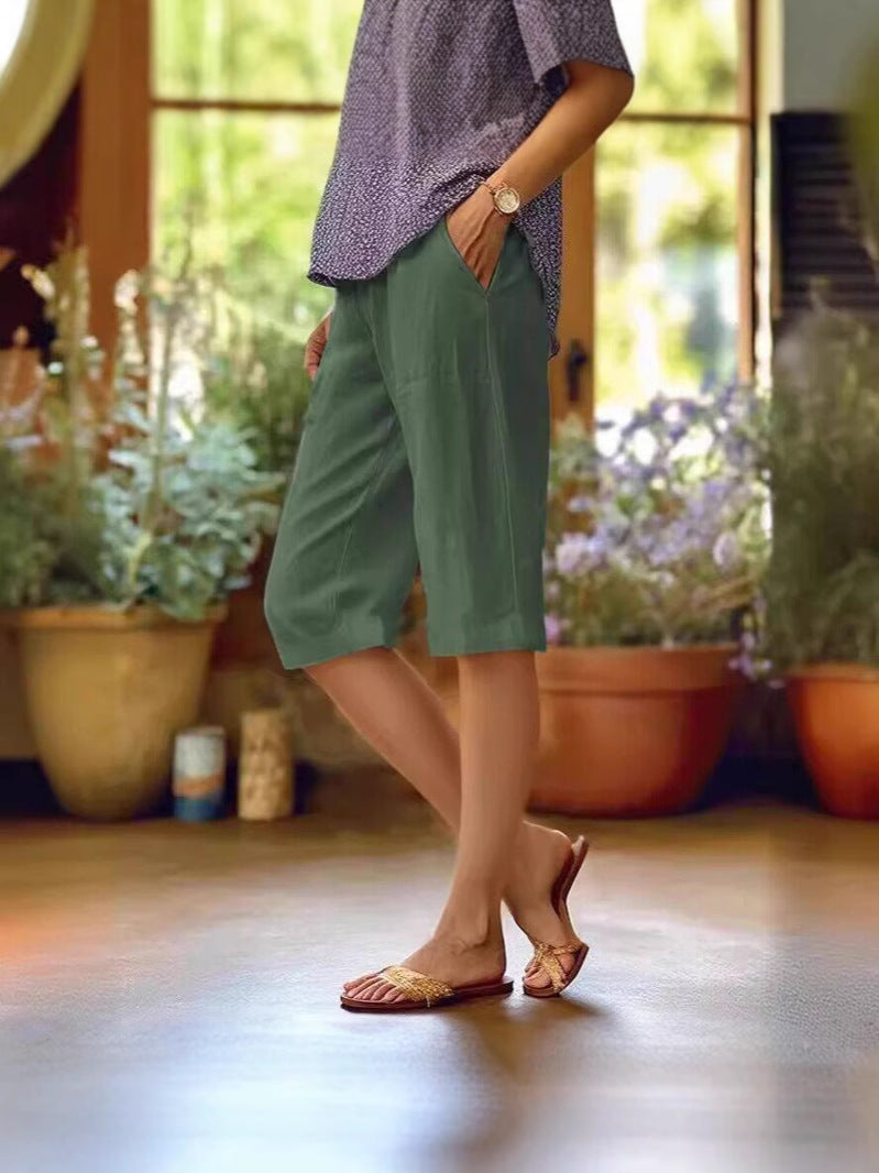Knielange Damen-Leinenshorts mit weitem Bein