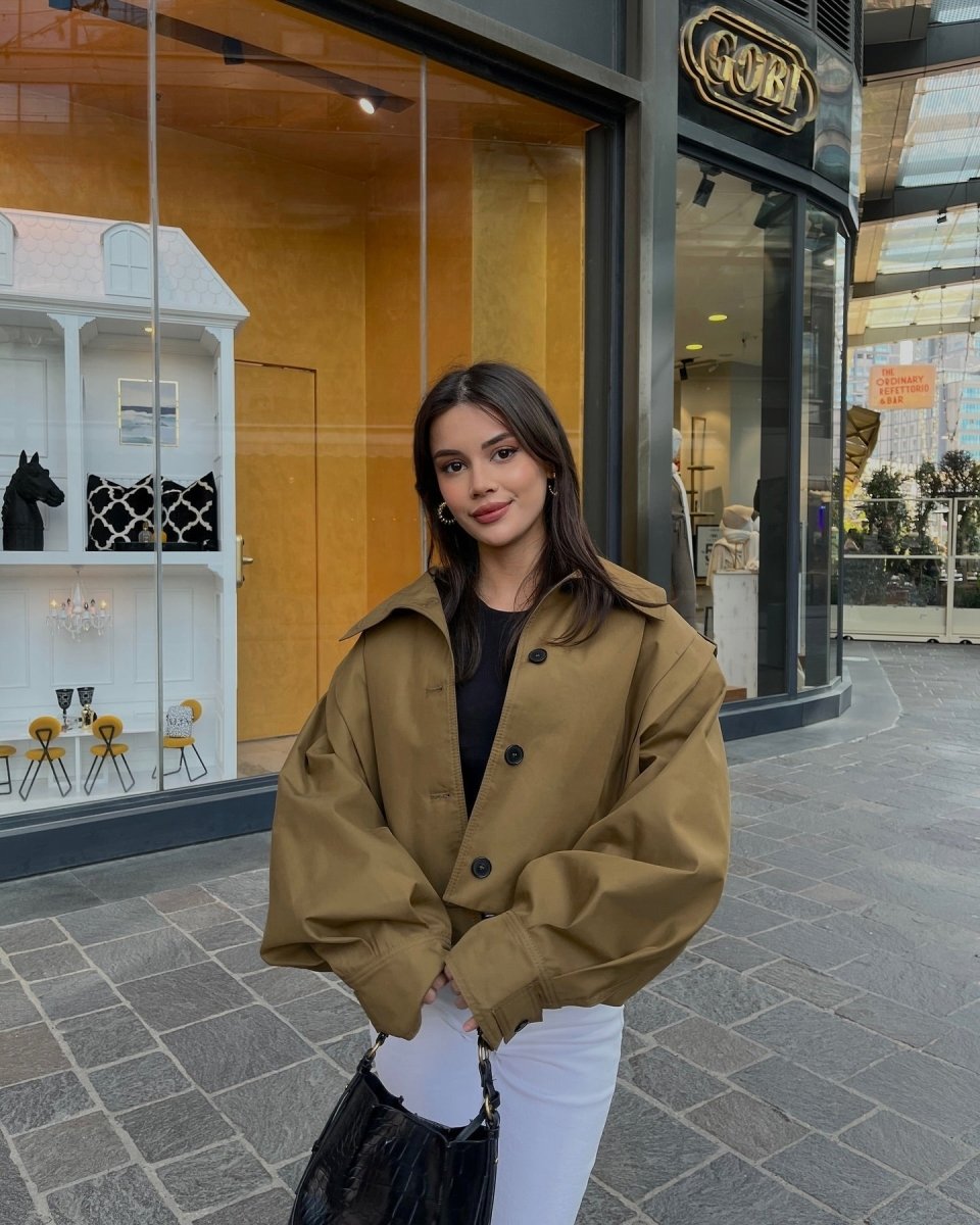 Kurze Jacke Stehkragen Oversize