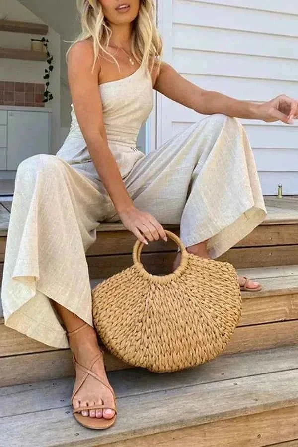 Léa – Eleganter Ein-Schulter Jumpsuit mit weitem Bein & Taillendetail