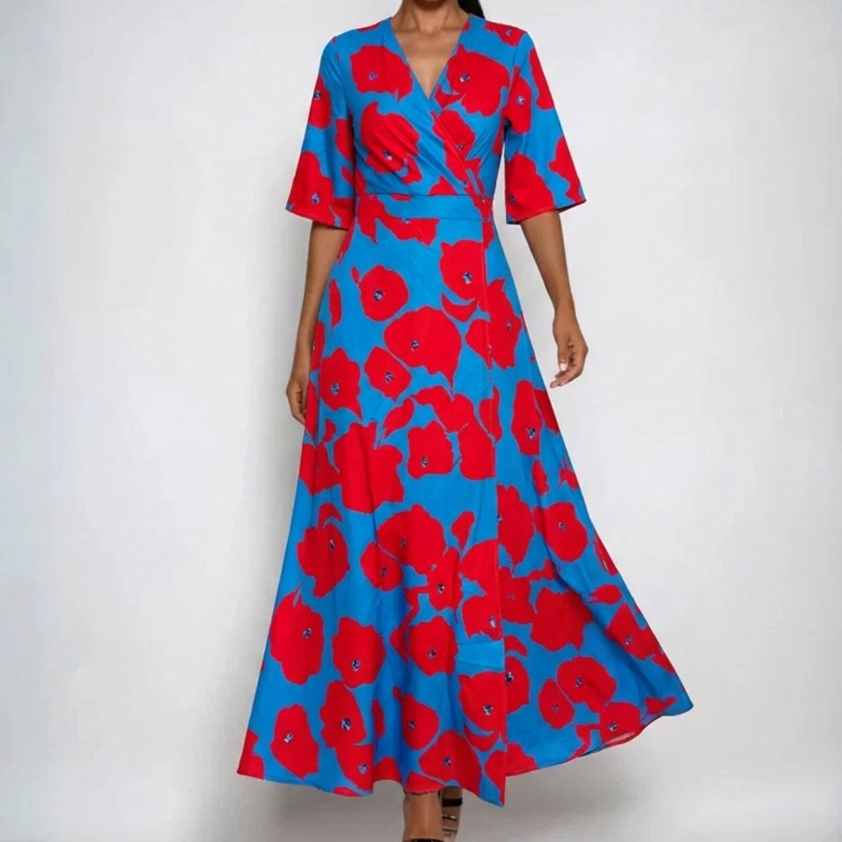 Katharina | Maxi Wickelkleid Satin Blumenmuster V-Ausschnitt Tailliert