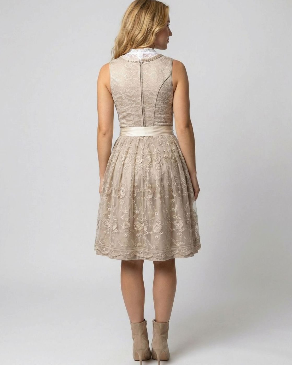 Elisabeth | Oktoberfest Dirndl Kleid Damen Romantisches Blumen Spitzenbluse