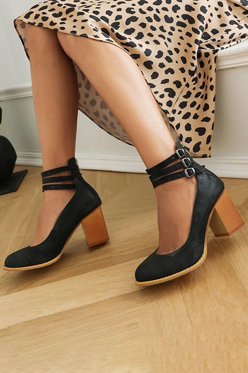 Leonie | Pumps Dreifach Schnallen Blockabsatz Leder Optik